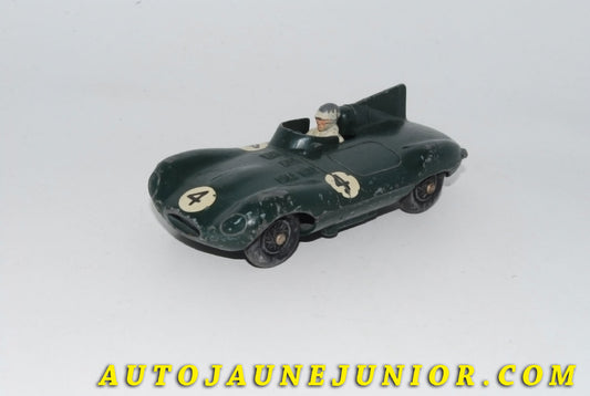 Le #5541 - Crescent Toys - Jaguar - D-Type - 3-5L Sports #4 est en vente sur Auto Jaune Junior ! Découvrez nos collections de diecast Dinky-Toys, Corgi, Corgi-Toys, Solido, Norev… Découvrez notre magasin physique , AutoJaune Paris, ouvert en 1984 par Vincent Espinasse. 41 rue Cavendish, 75019 Paris. Tel : 01 42 40 61 23. Ouvert les mardi et vendredi de 13h à 19h. 