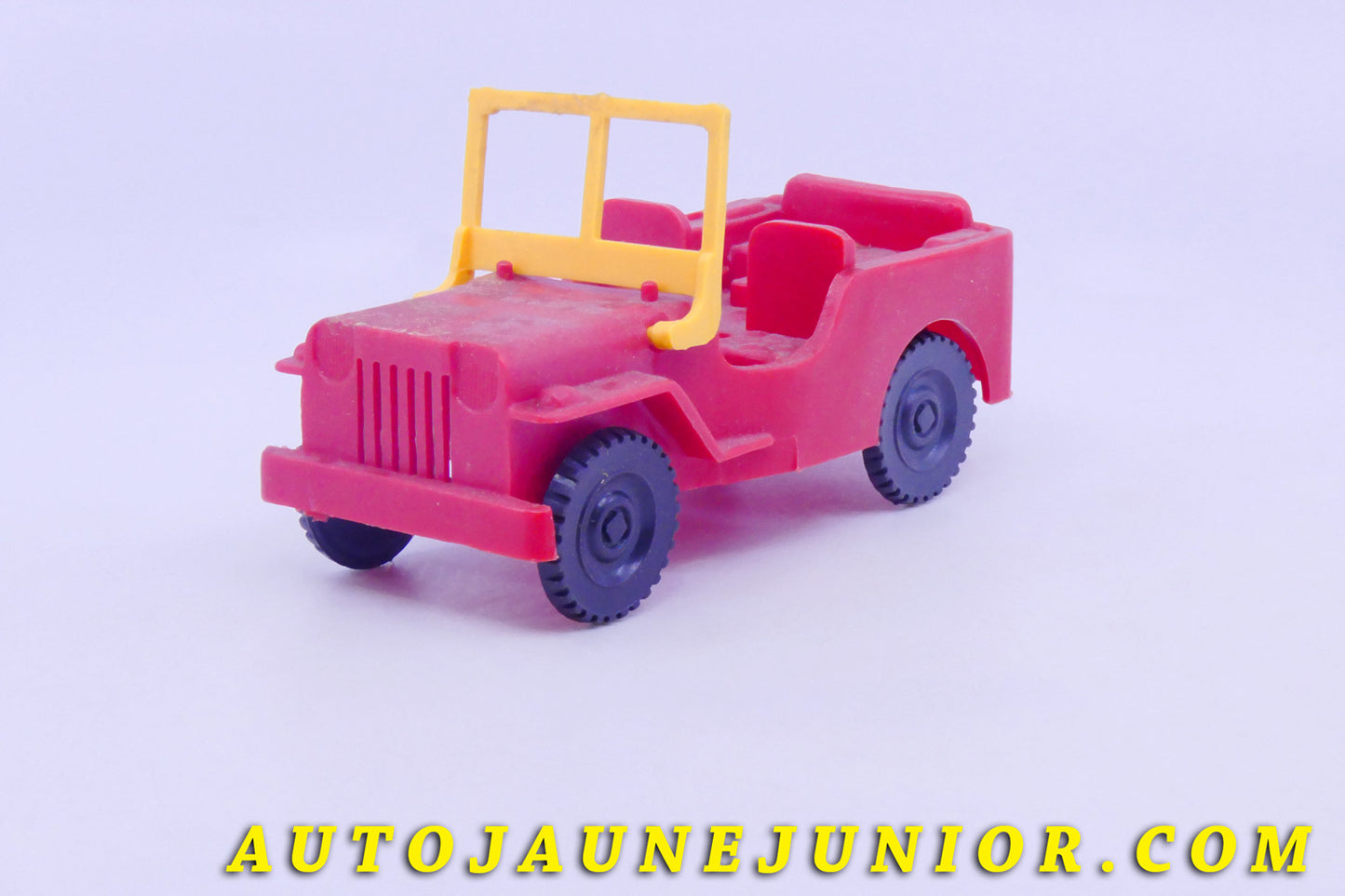 Le #5822 - Marx - Willys - Jeep est en vente sur Auto Jaune Junior ! Découvrez nos collections de diecast Dinky-Toys, Corgi, Corgi-Toys, Solido, Norev… Découvrez notre magasin physique , AutoJaune Paris, ouvert en 1984 par Vincent Espinasse. 41 rue Cavendish, 75019 Paris. Tel : 01 42 40 61 23. Ouvert les mardi et vendredi de 13h à 19h. 