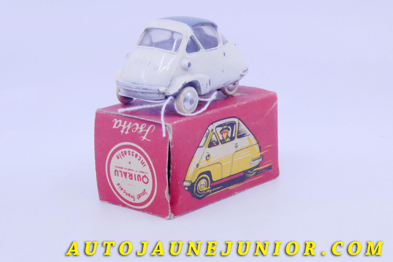 Le #5834 - Quiralu - Isetta - Velam est en vente sur Auto Jaune Junior ! Découvrez nos collections de diecast Dinky-Toys, Corgi, Corgi-Toys, Solido, Norev… Découvrez notre magasin physique , AutoJaune Paris, ouvert en 1984 par Vincent Espinasse. 41 rue Cavendish, 75019 Paris. Tel : 01 42 40 61 23. Ouvert les mardi et vendredi de 13h à 19h. 