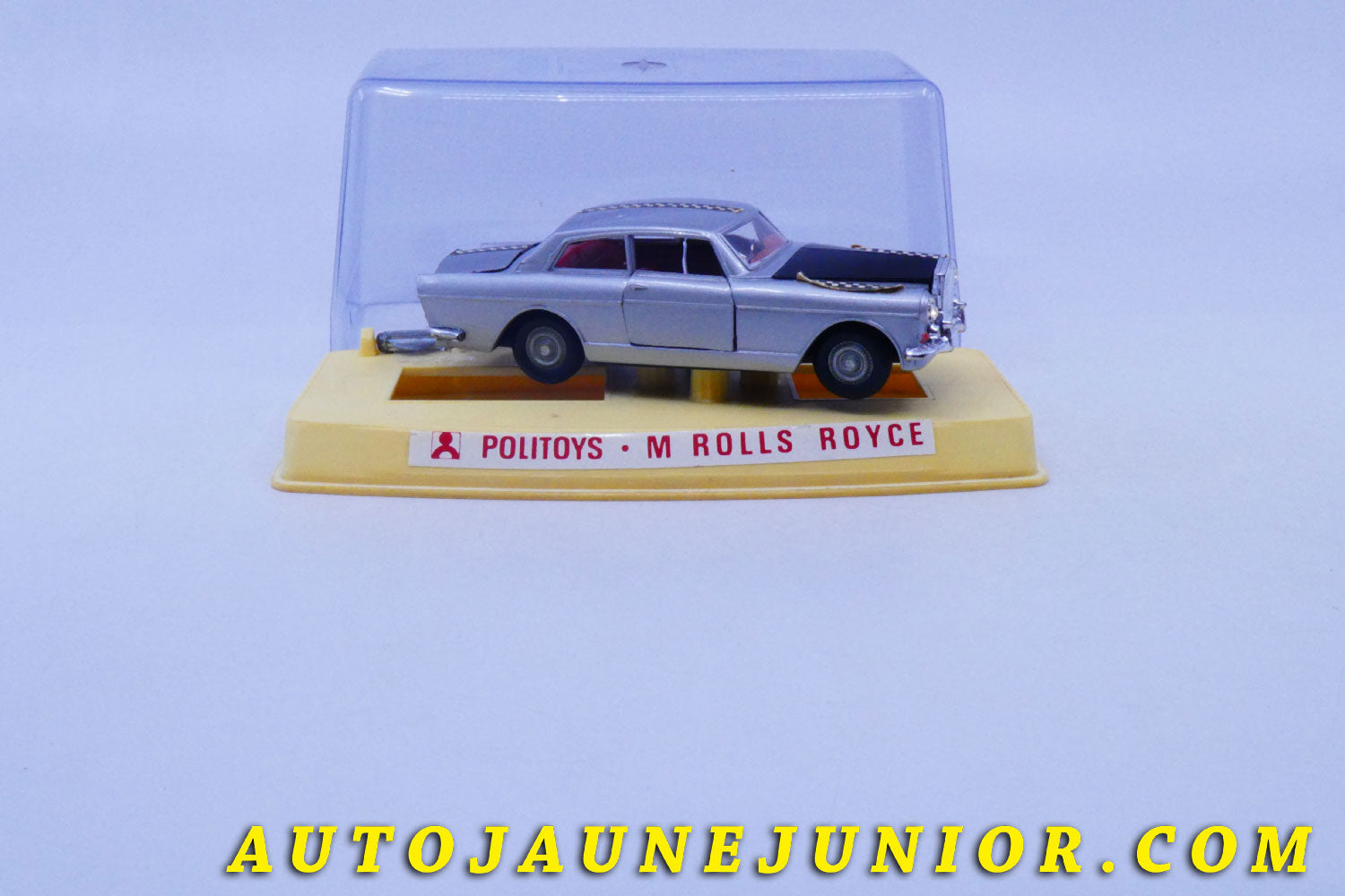 Le #6150 - Politoys / Polistil - Rolls Royce - Silver Cloud III (Rare Version Racing) est en vente sur Auto Jaune Junior ! Découvrez nos collections de diecast Dinky-Toys, Corgi, Corgi-Toys, Solido, Norev… Découvrez notre magasin physique , AutoJaune Paris, ouvert en 1984 par Vincent Espinasse. 41 rue Cavendish, 75019 Paris. Tel : 01 42 40 61 23. Ouvert les mardi et vendredi de 13h à 19h. 