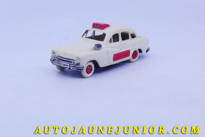 Le #6160 - Norev - Ford - Vedette 1954 Ambulance est en vente sur Auto Jaune Junior ! Découvrez nos collections de diecast Dinky-Toys, Corgi, Corgi-Toys, Solido, Norev… Découvrez notre magasin physique , AutoJaune Paris, ouvert en 1984 par Vincent Espinasse. 41 rue Cavendish, 75019 Paris. Tel : 01 42 40 61 23. Ouvert les mardi et vendredi de 13h à 19h. 