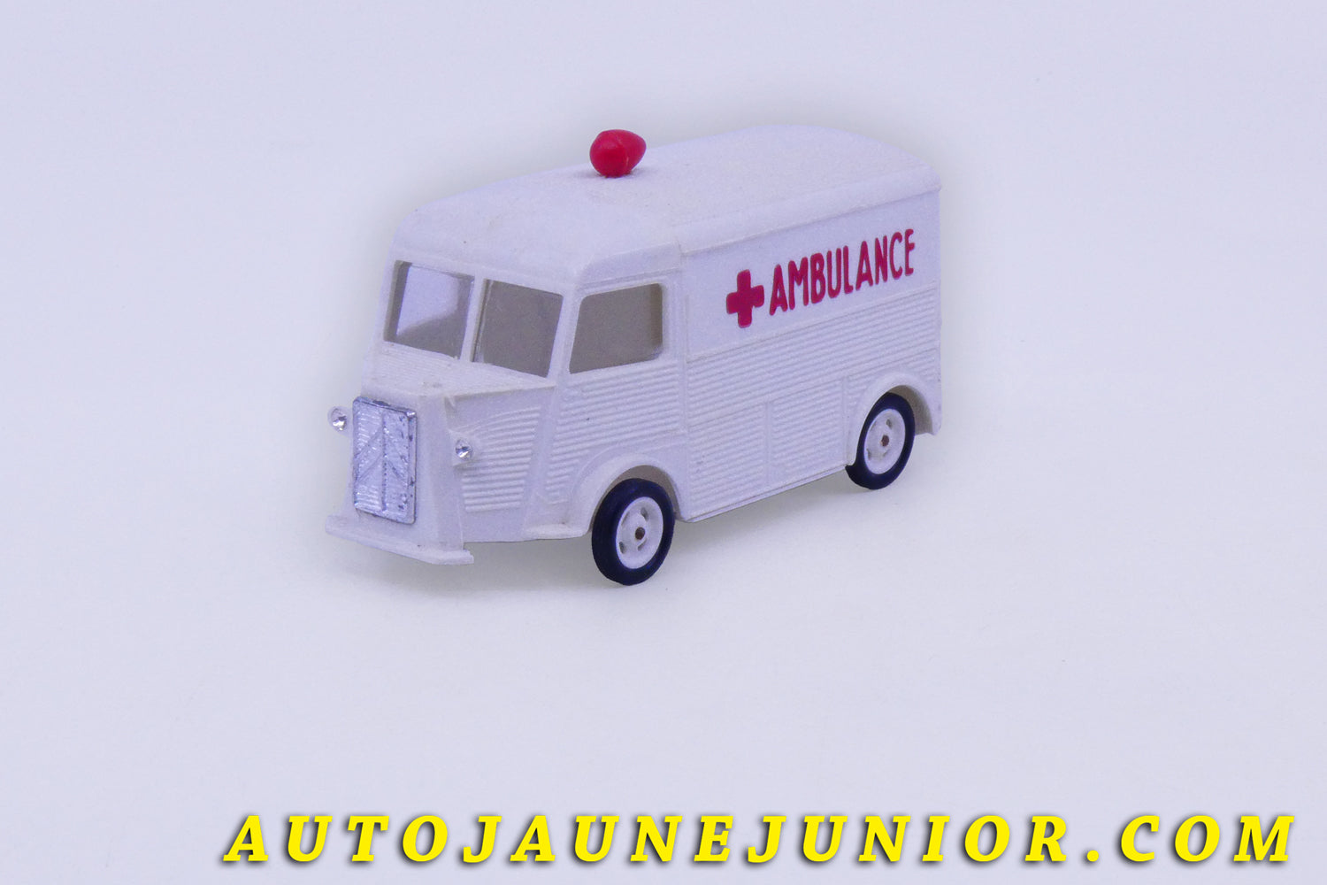 Le #6163 - Clé - Citroën - 1200 Kgs Fourgon Ambulance - Type H est en vente sur Auto Jaune Junior ! Découvrez nos collections de diecast Dinky-Toys, Corgi, Corgi-Toys, Solido, Norev… Découvrez notre magasin physique , AutoJaune Paris, ouvert en 1984 par Vincent Espinasse. 41 rue Cavendish, 75019 Paris. Tel : 01 42 40 61 23. Ouvert les mardi et vendredi de 13h à 19h. 