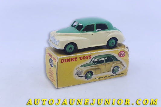 Le #6302 - Dinky Toys - Morris - Oxford Saloon Bicolore est en vente sur Auto Jaune Junior ! Découvrez nos collections de diecast Dinky-Toys, Corgi, Corgi-Toys, Solido, Norev… Découvrez notre magasin physique , AutoJaune Paris, ouvert en 1984 par Vincent Espinasse. 41 rue Cavendish, 75019 Paris. Tel : 01 42 40 61 23. Ouvert les mardi et vendredi de 13h à 19h. 