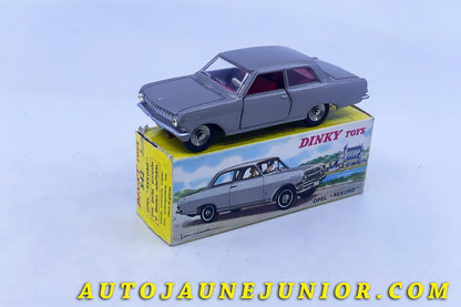 Le #6310 - Dinky Toys - Opel - Rekord 1963 est en vente sur Auto Jaune Junior ! Découvrez nos collections de diecast Dinky-Toys, Corgi, Corgi-Toys, Solido, Norev… Découvrez notre magasin physique , AutoJaune Paris, ouvert en 1984 par Vincent Espinasse. 41 rue Cavendish, 75019 Paris. Tel : 01 42 40 61 23. Ouvert les mardi et vendredi de 13h à 19h. 