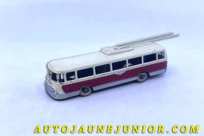 Le #6314 - Solido - Chausson - AP52 trolleybus est en vente sur Auto Jaune Junior ! Découvrez nos collections de diecast Dinky-Toys, Corgi, Corgi-Toys, Solido, Norev… Découvrez notre magasin physique , AutoJaune Paris, ouvert en 1984 par Vincent Espinasse. 41 rue Cavendish, 75019 Paris. Tel : 01 42 40 61 23. Ouvert les mardi et vendredi de 13h à 19h. 