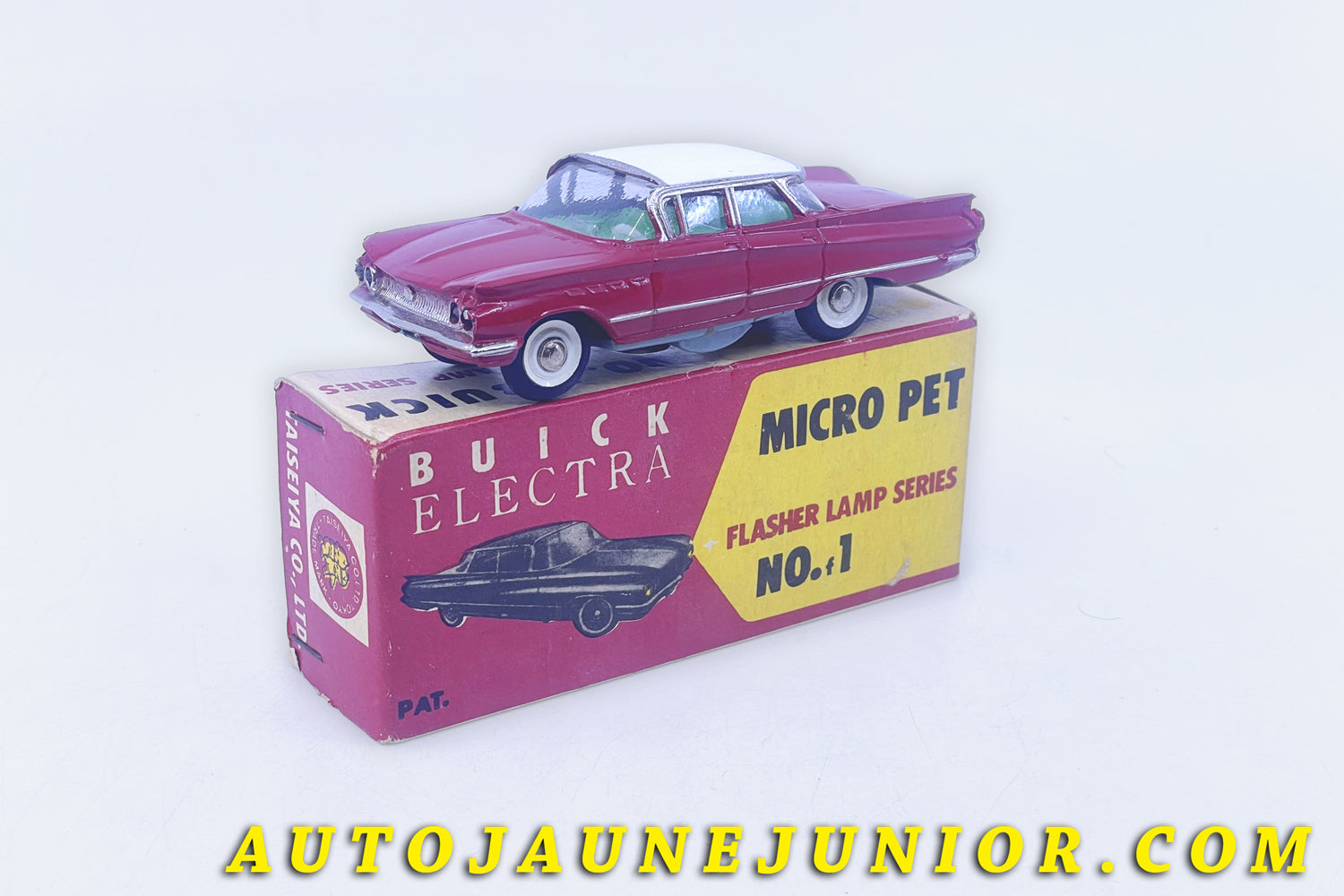 Le #6317 - Taiseiya Micro Pet - Buick - Electra (rare série - Fonctionnement à pile) est en vente sur Auto Jaune Junior ! Découvrez nos collections de diecast Dinky-Toys, Corgi, Corgi-Toys, Solido, Norev… Découvrez notre magasin physique , AutoJaune Paris, ouvert en 1984 par Vincent Espinasse. 41 rue Cavendish, 75019 Paris. Tel : 01 42 40 61 23. Ouvert les mardi et vendredi de 13h à 19h. 