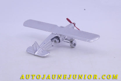 Le Dinky Toys Avion Henriot H 180 M est en vente sur Auto Jaune Junior ! Découvrez nos collections de diecast Minialuxe, CIJ, C-I-J, JRD, J-R-D,  Matchbox, Majorette… AutoJaune Junior ; AutoJauneJunior.com : LE site de partage pour les passionés de miniatures et collectionneurs de jouets anciens ! 