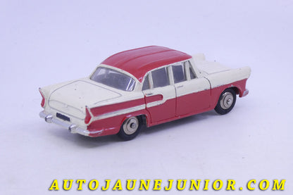 Le Dinky Toys Simca Chambord est en vente sur Auto Jaune Junior ! Découvrez nos collections de diecast Minialuxe, CIJ, C-I-J, JRD, J-R-D,  Matchbox, Majorette… AutoJaune Junior ; AutoJauneJunior.com : LE site de partage pour les passionés de miniatures et collectionneurs de jouets anciens ! 