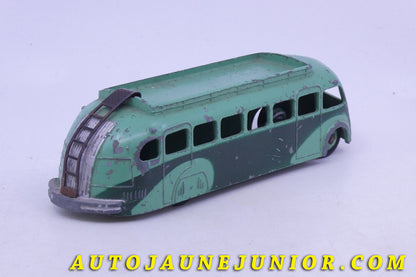 Le Dinky Toys Isobloc car de voyage type 1 est en vente sur Auto Jaune Junior ! Découvrez nos collections de diecast Minialuxe, CIJ, C-I-J, JRD, J-R-D,  Matchbox, Majorette… AutoJaune Junior ; AutoJauneJunior.com : LE site de partage pour les passionés de miniatures et collectionneurs de jouets anciens ! 