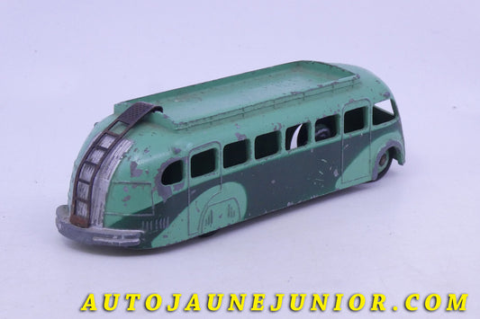 Le Dinky Toys Isobloc car de voyage type 1 est en vente sur Auto Jaune Junior ! Découvrez nos collections de diecast Minialuxe, CIJ, C-I-J, JRD, J-R-D,  Matchbox, Majorette… AutoJaune Junior ; AutoJauneJunior.com : LE site de partage pour les passionés de miniatures et collectionneurs de jouets anciens ! 