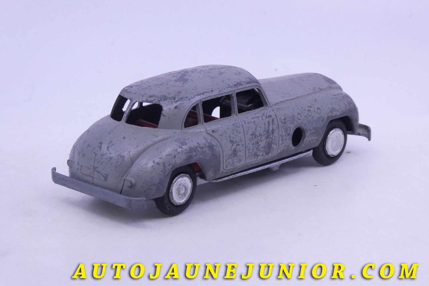 Le Solido Auto Auto démontable est en vente sur Auto Jaune Junior ! Découvrez nos collections de diecast Minialuxe, CIJ, C-I-J, JRD, J-R-D,  Matchbox, Majorette… AutoJaune Junior ; AutoJauneJunior.com : LE site de partage pour les passionés de miniatures et collectionneurs de jouets anciens ! 