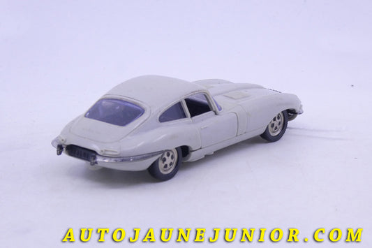 Le KDN Jaguar Type E coupé est en vente sur Auto Jaune Junior ! Découvrez nos collections de diecast Minialuxe, CIJ, C-I-J, JRD, J-R-D,  Matchbox, Majorette… AutoJaune Junior ; AutoJauneJunior.com : LE site de partage pour les passionés de miniatures et collectionneurs de jouets anciens ! 