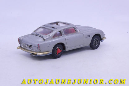 Le Corgi Toys Aston Martin DB5 - James Bond est en vente sur Auto Jaune Junior ! Découvrez nos collections de diecast Minialuxe, CIJ, C-I-J, JRD, J-R-D,  Matchbox, Majorette… AutoJaune Junior ; AutoJauneJunior.com : LE site de partage pour les passionés de miniatures et collectionneurs de jouets anciens ! 