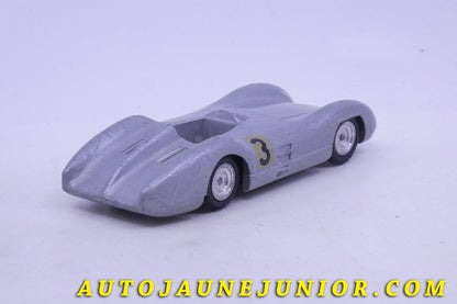 Le Märklin Mercedes W196 monoplace carénée (avec numéros de course) est en vente sur Auto Jaune Junior ! Découvrez nos collections de diecast Minialuxe, CIJ, C-I-J, JRD, J-R-D,  Matchbox, Majorette… AutoJaune Junior ; AutoJauneJunior.com : LE site de partage pour les passionés de miniatures et collectionneurs de jouets anciens ! 