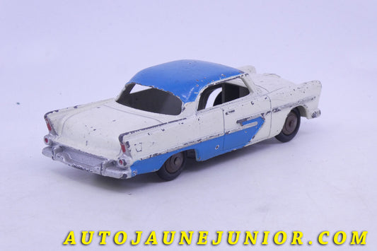 Le Dinky Toys Plymouth Belverdere (Rare variante !) est en vente sur Auto Jaune Junior ! Découvrez nos collections de diecast Minialuxe, CIJ, C-I-J, JRD, J-R-D,  Matchbox, Majorette… AutoJaune Junior ; AutoJauneJunior.com : LE site de partage pour les passionés de miniatures et collectionneurs de jouets anciens ! 