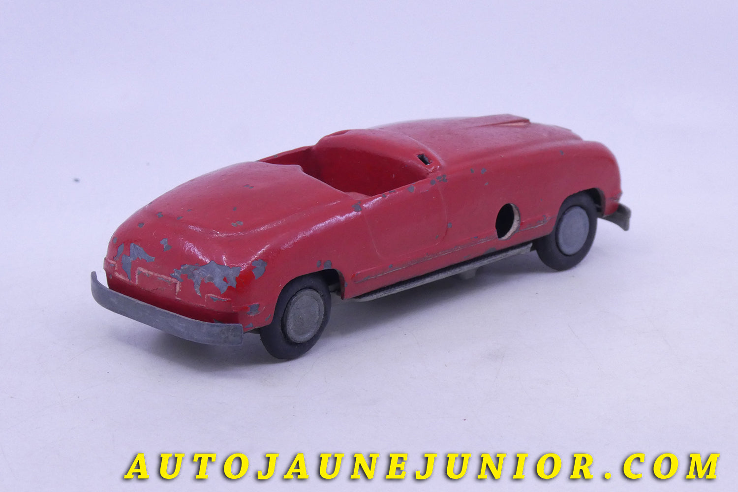 Le Solido Ferrari Ferrari 166 MM (avec phares rapportés)  est en vente sur Auto Jaune Junior ! Découvrez nos collections de diecast Minialuxe, CIJ, C-I-J, JRD, J-R-D,  Matchbox, Majorette… AutoJaune Junior ; AutoJauneJunior.com : LE site de partage pour les passionés de miniatures et collectionneurs de jouets anciens ! 