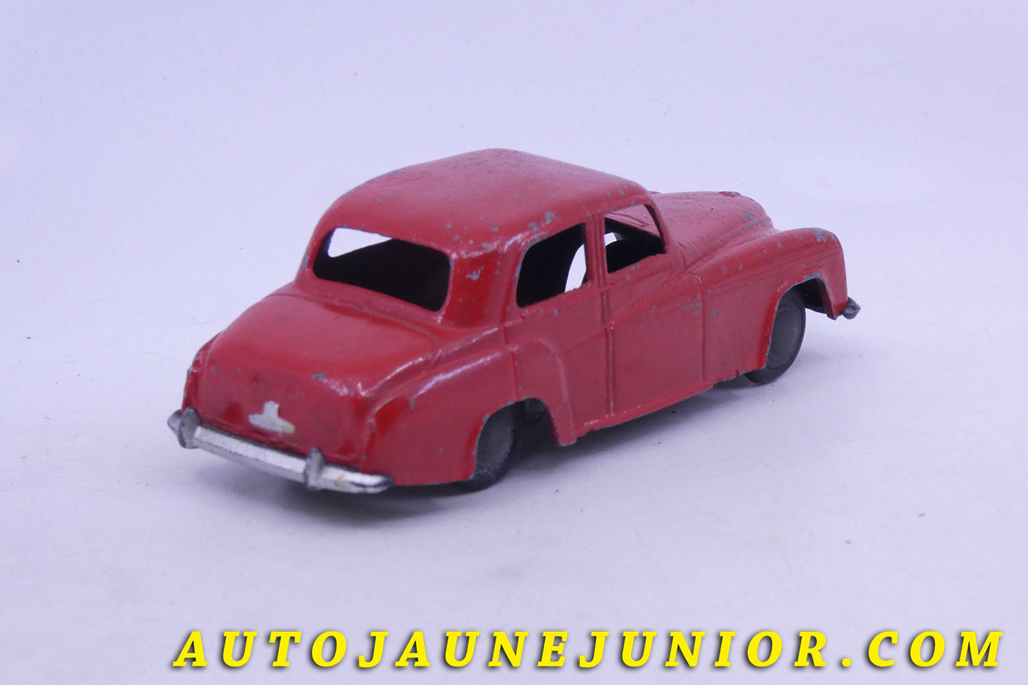 Le Micro Humber Super Snipe (Rare modèle ! Originale de 1958) est en vente sur Auto Jaune Junior ! Découvrez nos collections de diecast Minialuxe, CIJ, C-I-J, JRD, J-R-D,  Matchbox, Majorette… AutoJaune Junior ; AutoJauneJunior.com : LE site de partage pour les passionés de miniatures et collectionneurs de jouets anciens ! 