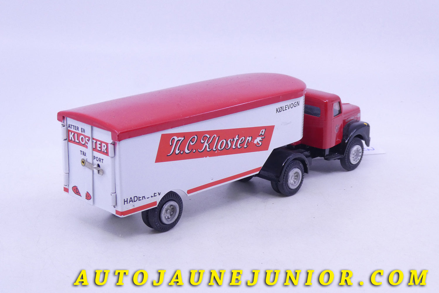Le Tekno Scania  75 tracteur semi remorque fourgon "NC-Kloster" (Version restaurée) est en vente sur Auto Jaune Junior ! Découvrez nos collections de diecast Minialuxe, CIJ, C-I-J, JRD, J-R-D,  Matchbox, Majorette… AutoJaune Junior ; AutoJauneJunior.com : LE site de partage pour les passionés de miniatures et collectionneurs de jouets anciens ! 