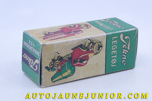 Le Tekno Volvo Boite "Repro"  est en vente sur Auto Jaune Junior ! Découvrez nos collections de diecast Minialuxe, CIJ, C-I-J, JRD, J-R-D,  Matchbox, Majorette… AutoJaune Junior ; AutoJauneJunior.com : LE site de partage pour les passionés de miniatures et collectionneurs de jouets anciens ! 