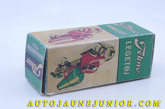 Le Tekno Mercedes Boite "Repro"  est en vente sur Auto Jaune Junior ! Découvrez nos collections de diecast Minialuxe, CIJ, C-I-J, JRD, J-R-D,  Matchbox, Majorette… AutoJaune Junior ; AutoJauneJunior.com : LE site de partage pour les passionés de miniatures et collectionneurs de jouets anciens ! 