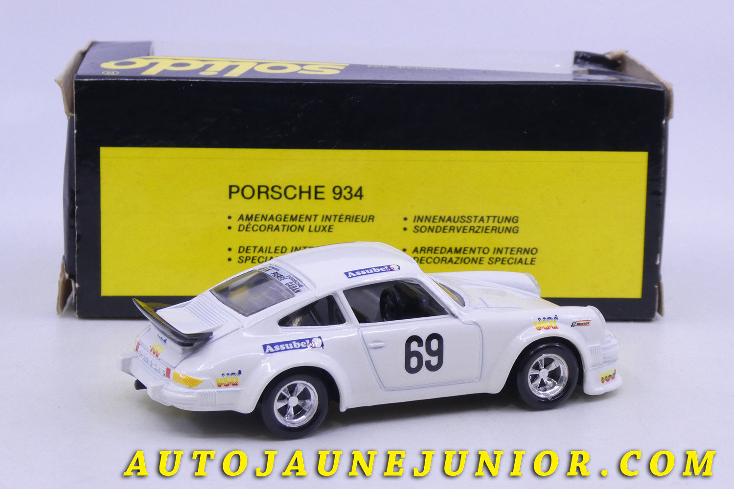 Le Solido Porsche 934 Turbo BAM est en vente sur Auto Jaune Junior ! Découvrez nos collections de diecast Minialuxe, CIJ, C-I-J, JRD, J-R-D,  Matchbox, Majorette… AutoJaune Junior ; AutoJauneJunior.com : LE site de partage pour les passionés de miniatures et collectionneurs de jouets anciens ! 