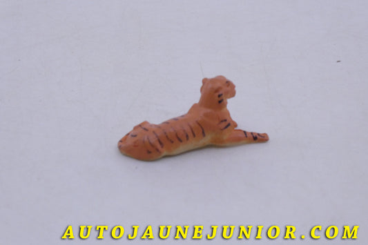 Le Dinky Toys Pinder Tigre  est en vente sur Auto Jaune Junior ! Découvrez nos collections de diecast Minialuxe, CIJ, C-I-J, JRD, J-R-D,  Matchbox, Majorette… AutoJaune Junior ; AutoJauneJunior.com : LE site de partage pour les passionés de miniatures et collectionneurs de jouets anciens ! 
