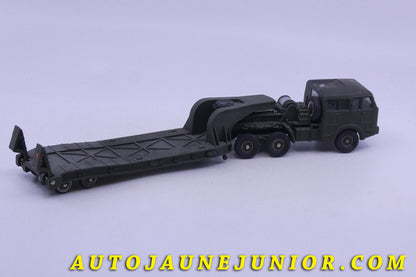 Le Dinky Toys Berliet T6 semi remorque porte char est en vente sur Auto Jaune Junior ! Découvrez nos collections de diecast Minialuxe, CIJ, C-I-J, JRD, J-R-D,  Matchbox, Majorette… AutoJaune Junior ; AutoJauneJunior.com : LE site de partage pour les passionés de miniatures et collectionneurs de jouets anciens ! 