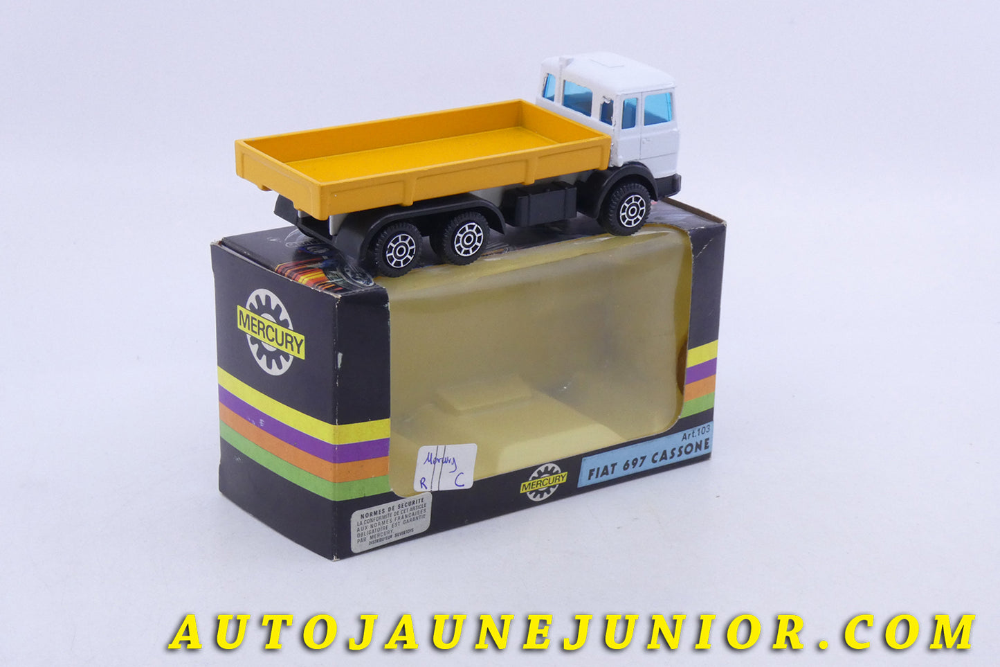 Le Mercury Fiat 697 Benne Basculante est en vente sur Auto Jaune Junior ! Découvrez nos collections de diecast Minialuxe, CIJ, C-I-J, JRD, J-R-D,  Matchbox, Majorette… AutoJaune Junior ; AutoJauneJunior.com : LE site de partage pour les passionés de miniatures et collectionneurs de jouets anciens ! 
