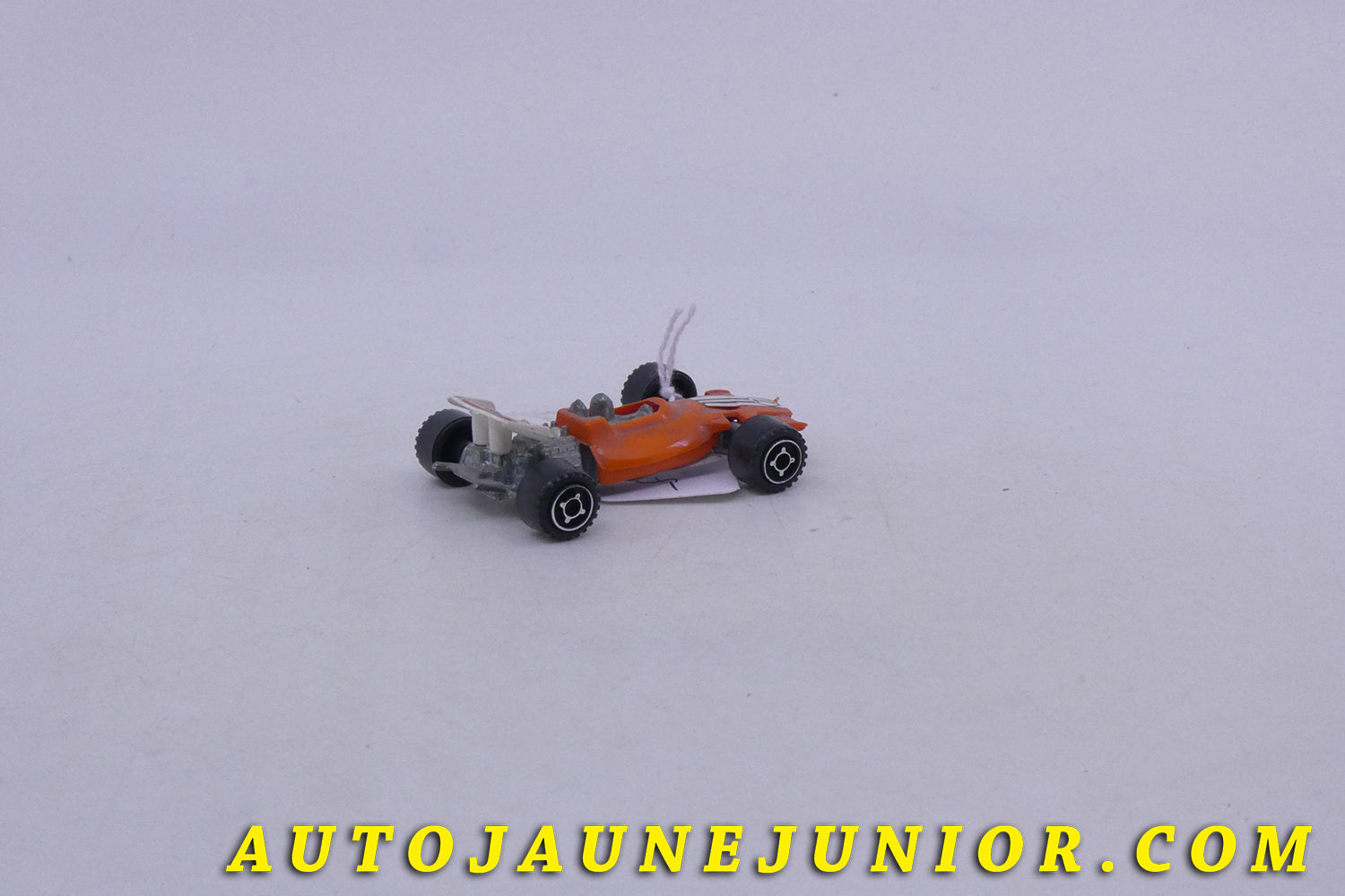 Le Barlux Auto Formule 1 - Mac Laren est en vente sur Auto Jaune Junior ! Découvrez nos collections de diecast Minialuxe, CIJ, C-I-J, JRD, J-R-D,  Matchbox, Majorette… AutoJaune Junior ; AutoJauneJunior.com : LE site de partage pour les passionés de miniatures et collectionneurs de jouets anciens ! 