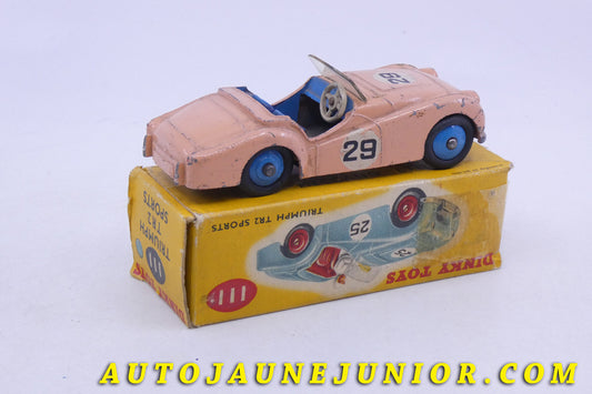 Le Dinky Toys Triumph Cabriolet TR2 Sport est en vente sur Auto Jaune Junior ! Découvrez nos collections de diecast Minialuxe, CIJ, C-I-J, JRD, J-R-D,  Matchbox, Majorette… AutoJaune Junior ; AutoJauneJunior.com : LE site de partage pour les passionés de miniatures et collectionneurs de jouets anciens ! 