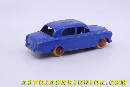 Le Dinky Toys Peugeot 403  est en vente sur Auto Jaune Junior ! Découvrez nos collections de diecast Minialuxe, CIJ, C-I-J, JRD, J-R-D,  Matchbox, Majorette… AutoJaune Junior ; AutoJauneJunior.com : LE site de partage pour les passionés de miniatures et collectionneurs de jouets anciens ! 
