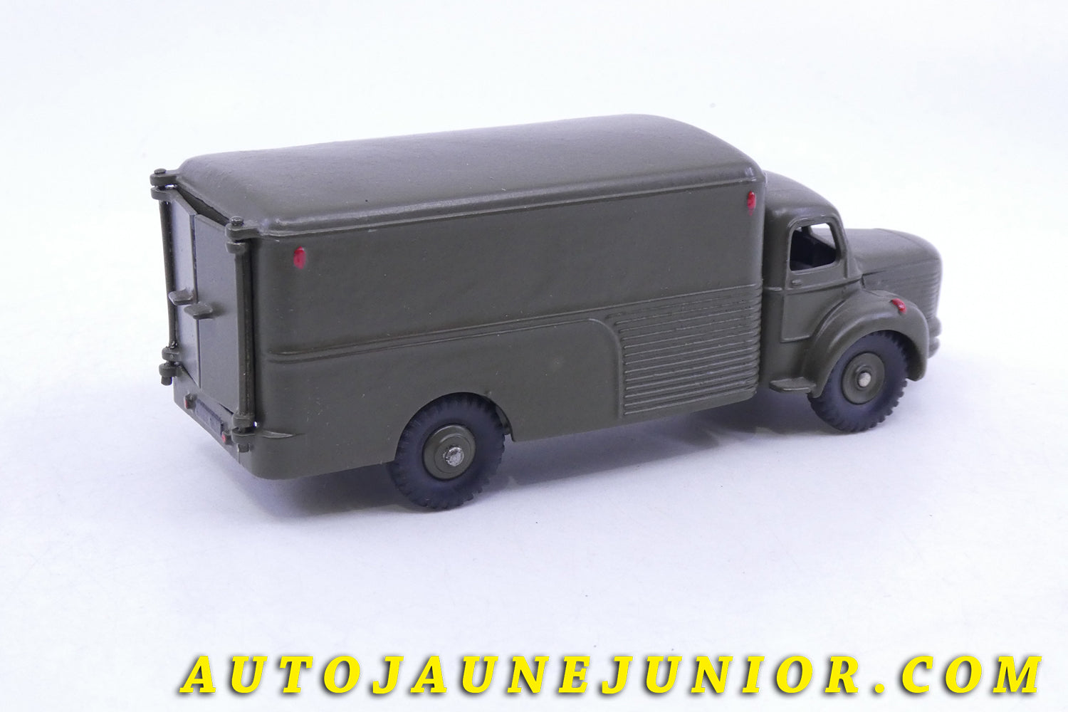 Le Dinky Toys Berliet GLR Fourgon Militaire est en vente sur Auto Jaune Junior ! Découvrez nos collections de diecast Minialuxe, CIJ, C-I-J, JRD, J-R-D,  Matchbox, Majorette… AutoJaune Junior ; AutoJauneJunior.com : LE site de partage pour les passionés de miniatures et collectionneurs de jouets anciens ! 