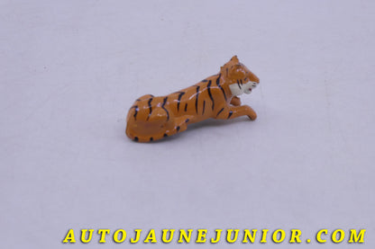 Le Dinky Toys Aucun Tigre Pinder est en vente sur Auto Jaune Junior ! Découvrez nos collections de diecast Minialuxe, CIJ, C-I-J, JRD, J-R-D,  Matchbox, Majorette… AutoJaune Junior ; AutoJauneJunior.com : LE site de partage pour les passionés de miniatures et collectionneurs de jouets anciens ! 