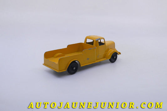 Le Tootsietoys Mack "b" camion ridelle est en vente sur Auto Jaune Junior ! Découvrez nos collections de diecast Minialuxe, CIJ, C-I-J, JRD, J-R-D,  Matchbox, Majorette… AutoJaune Junior ; AutoJauneJunior.com : LE site de partage pour les passionés de miniatures et collectionneurs de jouets anciens ! 