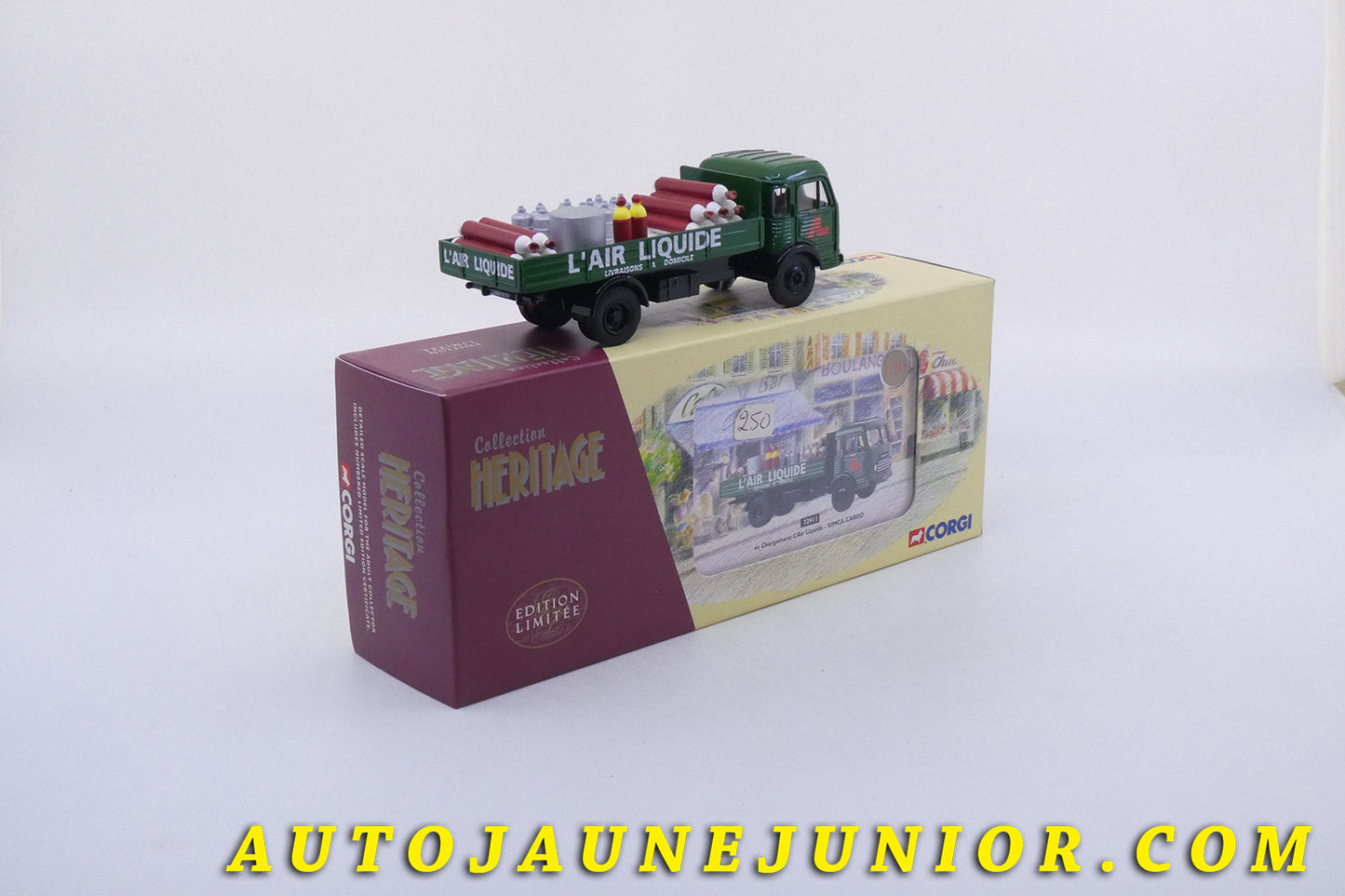 Le Corgi Toys Simca Cargo ridelles l'air liquide est en vente sur Auto Jaune Junior ! Découvrez nos collections de diecast Minialuxe, CIJ, C-I-J, JRD, J-R-D,  Matchbox, Majorette… AutoJaune Junior ; AutoJauneJunior.com : LE site de partage pour les passionés de miniatures et collectionneurs de jouets anciens ! 