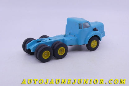 Le Norev Berliet TBO tracteur est en vente sur Auto Jaune Junior ! Découvrez nos collections de diecast Minialuxe, CIJ, C-I-J, JRD, J-R-D,  Matchbox, Majorette… AutoJaune Junior ; AutoJauneJunior.com : LE site de partage pour les passionés de miniatures et collectionneurs de jouets anciens ! 
