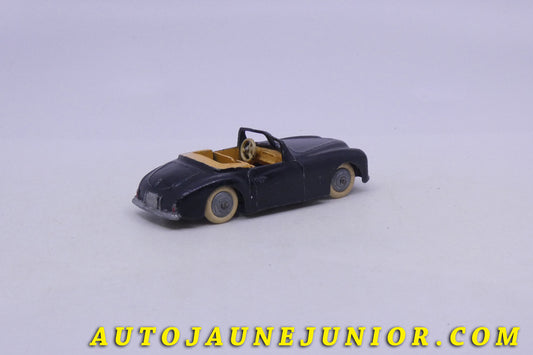 Le Dinky Toys Simca 8 sport est en vente sur Auto Jaune Junior ! Découvrez nos collections de diecast Minialuxe, CIJ, C-I-J, JRD, J-R-D,  Matchbox, Majorette… AutoJaune Junior ; AutoJauneJunior.com : LE site de partage pour les passionés de miniatures et collectionneurs de jouets anciens ! 