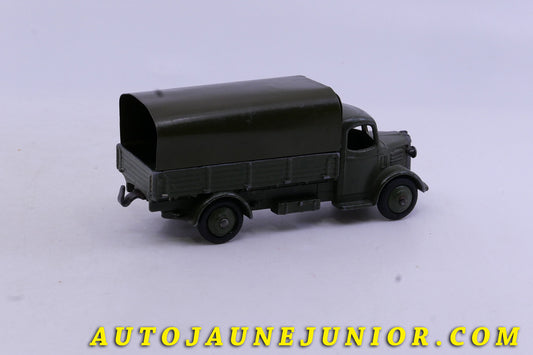 Le Dinky Toys Austin ridelles bâché militaire US est en vente sur Auto Jaune Junior ! Découvrez nos collections de diecast Minialuxe, CIJ, C-I-J, JRD, J-R-D,  Matchbox, Majorette… AutoJaune Junior ; AutoJauneJunior.com : LE site de partage pour les passionés de miniatures et collectionneurs de jouets anciens ! 