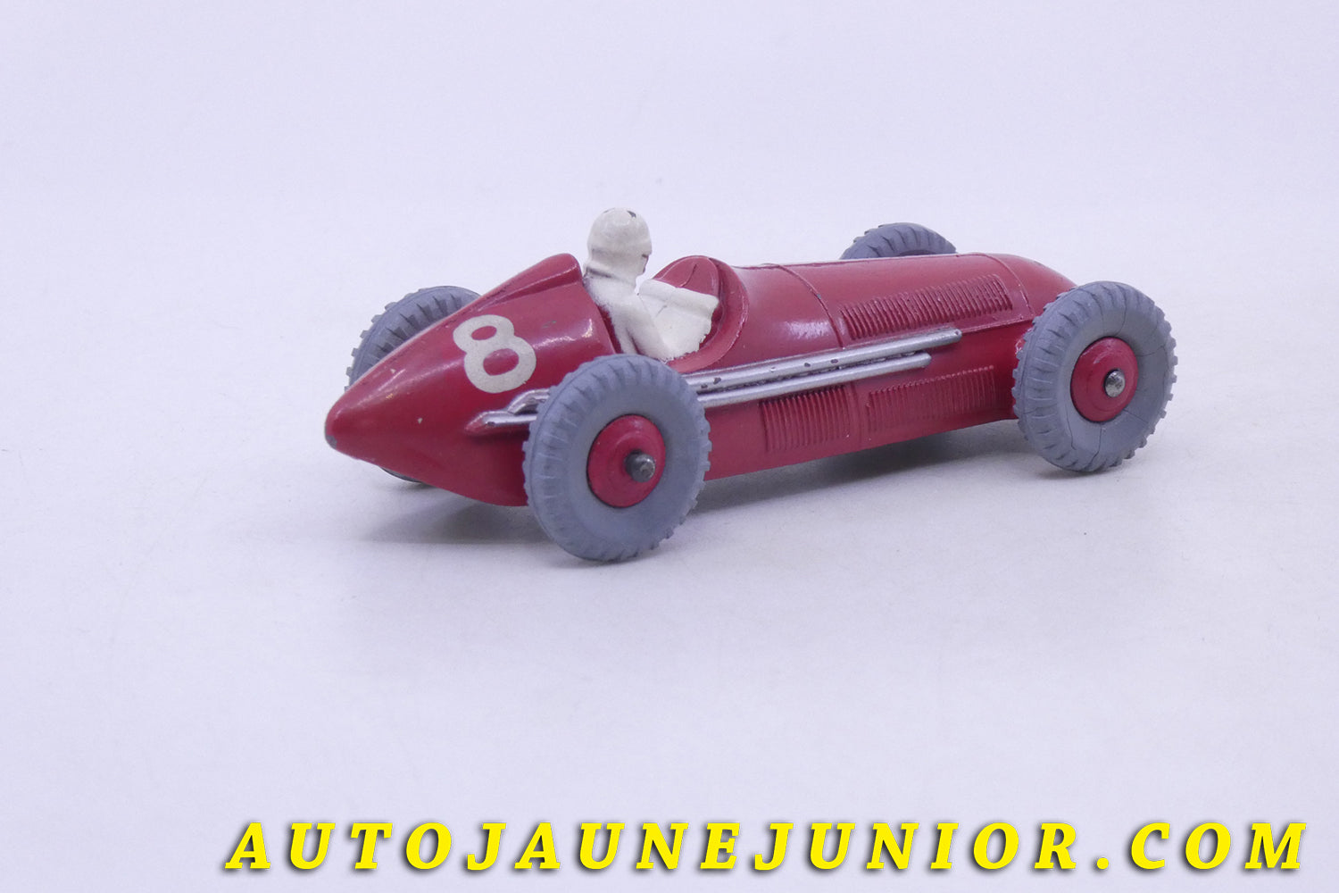 Le Aurora Lola Alfetta 159 est en vente sur Auto Jaune Junior ! Découvrez nos collections de diecast Minialuxe, CIJ, C-I-J, JRD, J-R-D,  Matchbox, Majorette… AutoJaune Junior ; AutoJauneJunior.com : LE site de partage pour les passionés de miniatures et collectionneurs de jouets anciens ! 