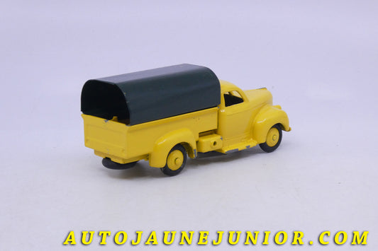 Le Dinky Toys Studebaker Camion Pick-Up a pneus Type 3 est en vente sur Auto Jaune Junior ! Découvrez nos collections de diecast Minialuxe, CIJ, C-I-J, JRD, J-R-D,  Matchbox, Majorette… AutoJaune Junior ; AutoJauneJunior.com : LE site de partage pour les passionés de miniatures et collectionneurs de jouets anciens ! 