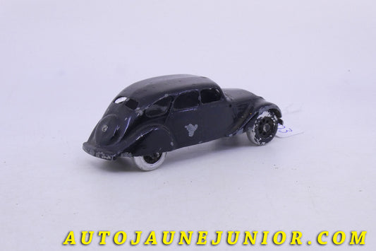 Le Dinky Toys Peugeot 402 Type 1 est en vente sur Auto Jaune Junior ! Découvrez nos collections de diecast Minialuxe, CIJ, C-I-J, JRD, J-R-D,  Matchbox, Majorette… AutoJaune Junior ; AutoJauneJunior.com : LE site de partage pour les passionés de miniatures et collectionneurs de jouets anciens ! 