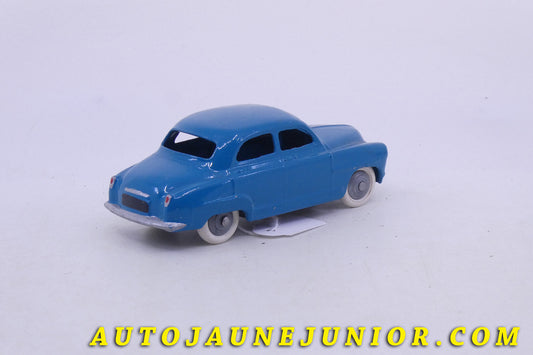 Le Dinky Toys Simca Aronde 9 est en vente sur Auto Jaune Junior ! Découvrez nos collections de diecast Minialuxe, CIJ, C-I-J, JRD, J-R-D,  Matchbox, Majorette… AutoJaune Junior ; AutoJauneJunior.com : LE site de partage pour les passionés de miniatures et collectionneurs de jouets anciens ! 