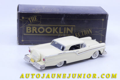 Le Brooklin Ford Fairlaine Skyliner 1957  #35 est en vente sur Auto Jaune Junior ! Découvrez nos collections de diecast Minialuxe, CIJ, C-I-J, JRD, J-R-D,  Matchbox, Majorette… AutoJauneJunior.com : LE site de partage pour les passionés de miniatures et collectionneurs de jouets anciens ! 