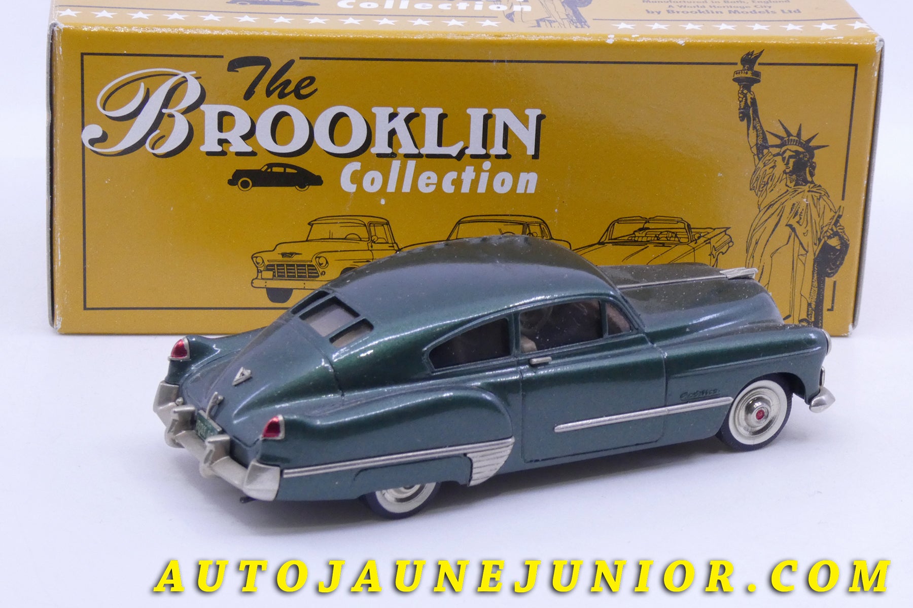 Le #2405 - Brooklin - Cadillac - Sixty One Coupé  "1948" BRK #40A est en vente sur Auto Jaune Junior ! Découvrez nos collections de diecast Minialuxe, CIJ, C-I-J, JRD, J-R-D,  Matchbox, Majorette… AutoJauneJunior.com : le site de vente en ligne et de partage pour les passionés de miniatures et collectionneurs de jouets anciens ! Des centaines de modèles en vente, et des nouveautés mises en ligne chaque jour à 21h00 !