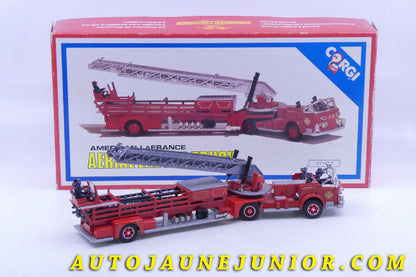 Le #2610 - Corgi Toys - American Lafrance - Grande Echelle Aerial Ladder Truck est en vente sur Auto Jaune Junior ! Découvrez nos collections de diecast Minialuxe, CIJ, C-I-J, JRD, J-R-D,  Matchbox, Majorette… AutoJauneJunior.com : le site de vente en ligne et de partage pour les passionés de miniatures et collectionneurs de jouets anciens ! Des centaines de modèles en vente, et des nouveautés mises en ligne chaque jour à 21h00 !