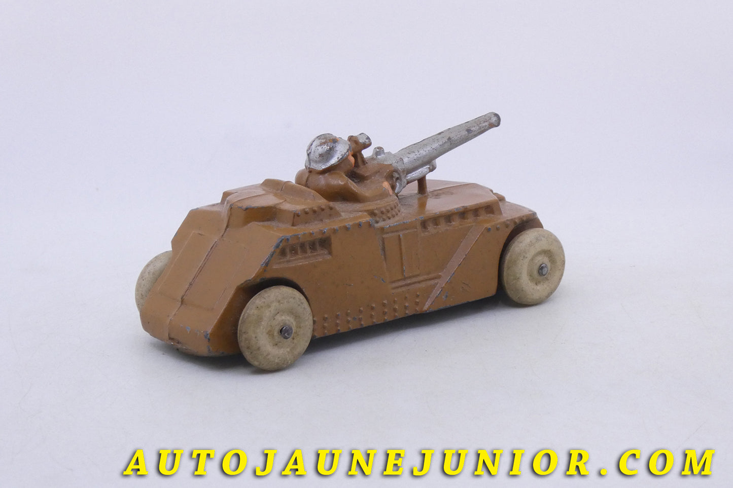 Le Manoil Engin Canon Automoteur est en vente sur Auto Jaune Junior ! Découvrez nos collections de diecast Minialuxe, CIJ, C-I-J, JRD, J-R-D,  Matchbox, Majorette… AutoJaune Junior ; AutoJauneJunior.com : LE site de partage pour les passionés de miniatures et collectionneurs de jouets anciens ! 