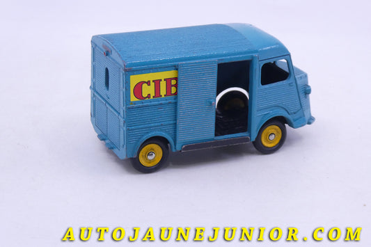 Le Dinky Toys Citroën 1200Kgs fourgon"Cibié" est en vente sur Auto Jaune Junior ! Découvrez nos collections de diecast Minialuxe, CIJ, C-I-J, JRD, J-R-D,  Matchbox, Majorette… AutoJaune Junior ; AutoJauneJunior.com : LE site de partage pour les passionés de miniatures et collectionneurs de jouets anciens ! 