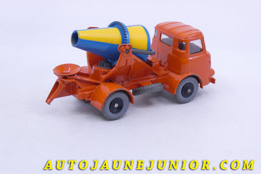 Le Dinky Toys Albion camion toupie ciment est en vente sur Auto Jaune Junior ! Découvrez nos collections de diecast Minialuxe, CIJ, C-I-J, JRD, J-R-D,  Matchbox, Majorette… AutoJaune Junior ; AutoJauneJunior.com : LE site de partage pour les passionés de miniatures et collectionneurs de jouets anciens ! 