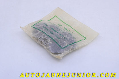 Le Dinky Toys Pneus Sachet 12 pneus Luxe - Grand modèle 6677 est en vente sur Auto Jaune Junior ! Découvrez nos collections de diecast Minialuxe, CIJ, C-I-J, JRD, J-R-D,  Matchbox, Majorette… AutoJaune Junior ; AutoJauneJunior.com : LE site de partage pour les passionés de miniatures et collectionneurs de jouets anciens ! 