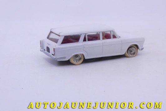 Le Dinky Toys Fiat 1800  Afrique du Sud  est en vente sur Auto Jaune Junior ! Découvrez nos collections de diecast Minialuxe, CIJ, C-I-J, JRD, J-R-D,  Matchbox, Majorette… AutoJaune Junior ; AutoJauneJunior.com : LE site de partage pour les passionés de miniatures et collectionneurs de jouets anciens ! 